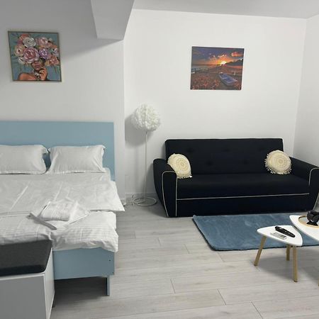 The Moon View Apartment บูคาเรสต์ ภายนอก รูปภาพ